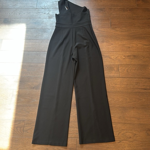 Abercrombie & Fitch Asymmetrical One-Shoulder Jumpsuit Size Medium Black‎ - Picture 7 of 9